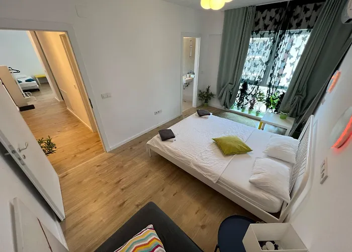 109-5 With Roof View * Бухарест